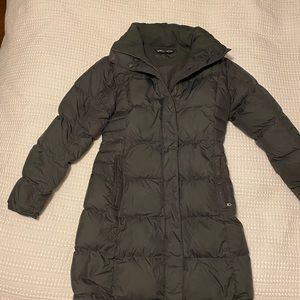 Women’s Patagonia long down winter parka